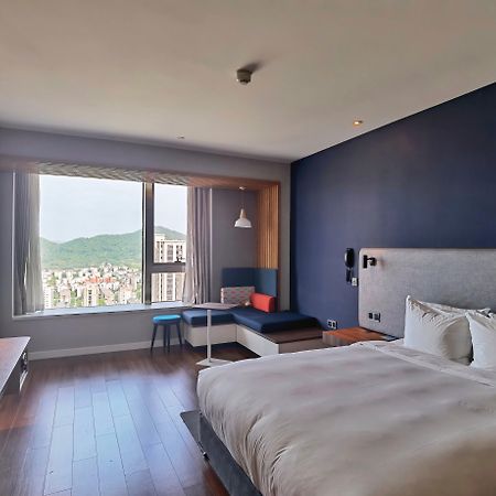 Holiday Inn Express Zhoushan Dinghai By Ihg Екстериор снимка
